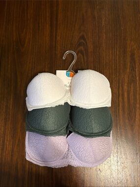 Primark 3-Pack Lace Balconette Bras in White, Dark Green, Lavender 32E